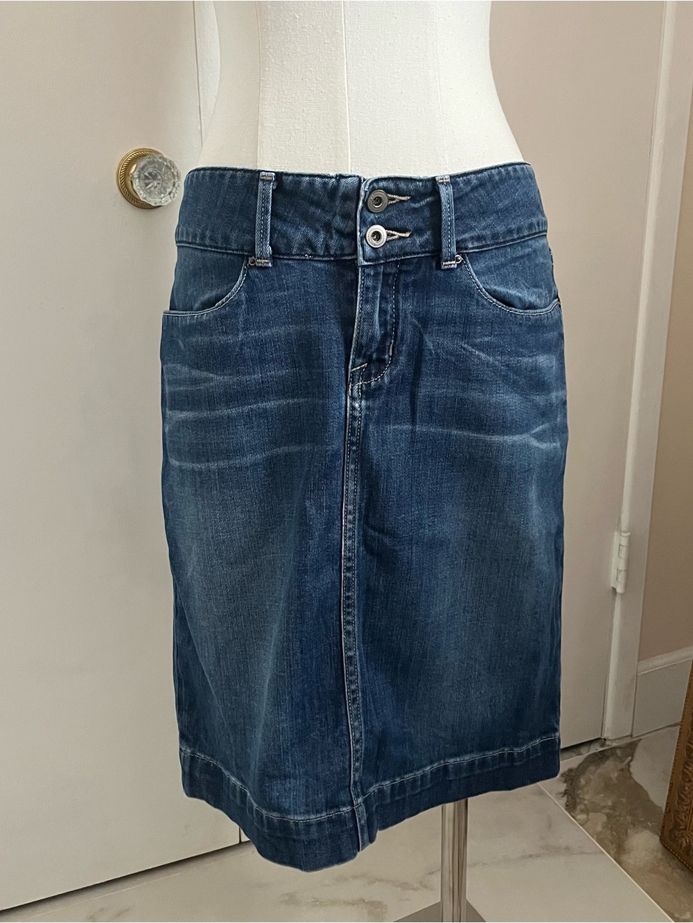 Banana republic denim skirt